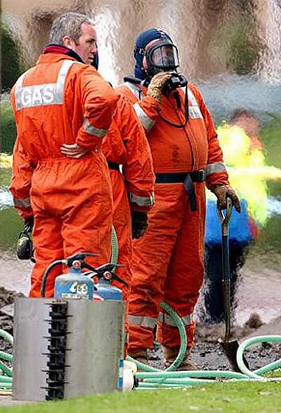 Emergency gas engineers